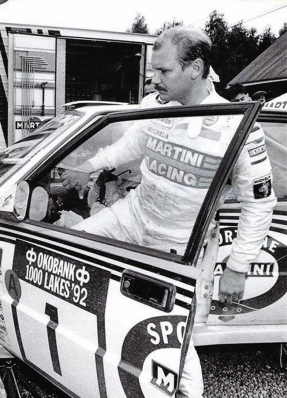 Juha Kankkunen
42º 1000 Lakes Rally 1992. Lancia Delta HF Integrale. Clasificado 2º.
Copiloto: Juha Piironen

Del 27 al 30 de Agosto, Laajavuori, Jyväskylä, Finlandia.
Superficie: tierra.

El Rally tenia un total de 1562.10 km de los que 524.82 km divididos en 37 tramos eran especiales.

Se inscribieron 132 equipos, tomaron la salida 127, finalizaron 61.@
Palabras clave: ;Lancia;Integrale;Finlandia;1992;Personajes