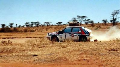 Juha Kankkunen - Juha Piironen
40º Martini Safari Rally Kenya 1992. Lancia Delta HF Integrale (TO 53231S). Clasificado 2º.

Del 27 de Marzo al 1 de Abril, Nairobi, Kenya, África.
Superficie: tierra.

El Rally tenia un total de 4387.84 km con 105 controles horarios.

Tomaron la salida 47 equipos, finalizaron 21.@
Palabras clave: ;Lancia;Delta;Integrale;Safari