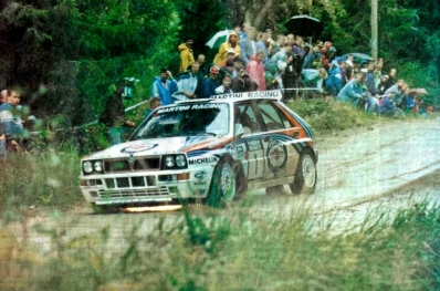 Juha Kankkunen - Juha Piironen
42º 1000 Lakes Rally 1992. Lancia Delta HF Integrale. Clasificado 2º.

Del 27 al 30 de Agosto, Laajavuori, Jyväskylä, Finlandia.
Superficie: tierra.

El Rally tenia un total de 1562.10 km de los que 524.82 km divididos en 37 tramos eran especiales.

Se inscribieron 132 equipos, tomaron la salida 127, finalizaron 61.@
Palabras clave: ;Lancia;Integrale;Finlandia;1992
