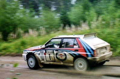Juha Kankkunen - Juha Piironen
42º 1000 Lakes Rally 1992. Lancia Delta HF Integrale. Clasificado 2º.

Del 27 al 30 de Agosto, Laajavuori, Jyväskylä, Finlandia.
Superficie: tierra.

El Rally tenia un total de 1562.10 km de los que 524.82 km divididos en 37 tramos eran especiales.

Se inscribieron 132 equipos, tomaron la salida 127, finalizaron 61.@
Palabras clave: ;Lancia;Integrale;Finlandia;1992