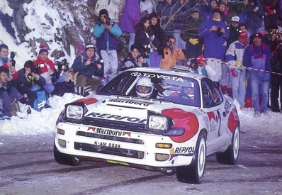 Carlos Sainz Cenamor - Luís Rodríguez Moya
60º Rallye Automobile de Monte-Carlo 1992. Toyota Celica Turbo 4WD -ST185-(K-AM 8524). Clasificado 2º.

Del 23 al 29 de Enero, Monte-Carlo.
Superficie: asfalto - nieve.

El Rally tenia un total de 3317.61 km de los que 628.29 km divididos en 26 tramos eran especiales (1 de ellas fue cancelada SS23 Col de Turini 3 de 22,21 Km).

Tomaron la salida 141 equipos, finalizaron 76.@
Palabras clave: ;Luis_Moya;Toyota_Celica;ST185;Montecarlo;1992;nieve
