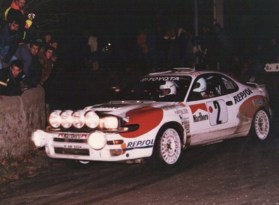 Carlos Sainz Cenamor - Luís Rodríguez Moya
60º Rallye Automobile de Monte-Carlo 1992. Toyota Celica Turbo 4WD -ST185-(K-AM 8524). Clasificado 2º.

Del 23 al 29 de Enero, Monte-Carlo.
Superficie: asfalto - nieve.

El Rally tenia un total de 3317.61 km de los que 628.29 km divididos en 26 tramos eran especiales (1 de ellas fue cancelada SS23 Col de Turini 3 de 22,21 Km).

Tomaron la salida 141 equipos, finalizaron 76.@
Palabras clave: ;Luis_Moya;Toyota_Celica;ST185;Montecarlo;1992