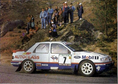 Massimo (Miki) Biasion - Tiziano Siviero
26º Rallye de Portugal - Vinho do Porto 1992. Ford Sierra RS Cosworth 4x4 (A10 FMC). Clasificado 2º.

Del 3 al 7 de Marzo, Portugal.
Superficie: tierra.

El Rally tenia un total de 2211.17 km de los que 577.38 km divididos en 40 tramos eran especiales.

Se inscribieron 114 equipos, tomaron la salida 100, finalizaron 31.@
Palabras clave: Miki_Biasion;Ford;Sierra;Cosworth;Portugal;1992