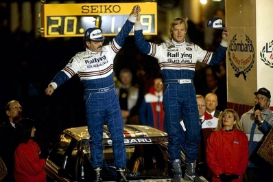Ari Vatanen - Bruno Berglund
48º Lombard RAC Rally 1992. Subaru Legacy RS (J140 PWL). Clasificado 2º.

Del 22 al 25 de Noviembre, Chester, Cheshire, Inglaterra.
Superficie: tierra.

El Rally tenia un total de 2596.53 km de los que 565.41 km divididos en 34 tramos eran especiales (una de ellas fue cancelada SS24 Kershope de 33.03 Km).

Se inscribieron 162 equipos, tomaron la salida 157, finalizaron 101.@
Palabras clave: ;Subaru;Legacy;Gran_Bretaña;RAC_Rally;1992;Personajes;Inglaterra