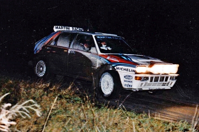 Juha Kankkunen - Juha Piironen
48º Lombard RAC Rally 1992. Lancia Delta HF Integrale (TO 13720T). Clasificado 3º.

Del 22 al 25 de Noviembre, Chester, Cheshire, Inglaterra.
Superficie: tierra.

El Rally tenia un total de 2596.53 km de los que 565.41 km divididos en 34 tramos eran especiales (una de ellas fue cancelada SS24 Kershope de 33.03 Km).

Se inscribieron 162 equipos, tomaron la salida 157, finalizaron 101.@
Palabras clave: ;Lancia;Delta;Integrale;Gran_Bretaña;1992;RAC_Rally