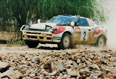 Mikael Ericsson - Nicky Grist
40º Martini Safari Rally Kenya 1992. Toyota Celica Turbo 4WD -ST185- (K-AM 2504). Clasificado 4º.

Del 27 de Marzo al 1 de Abril, Nairobi, Kenya, África.
Superficie: tierra.

El Rally tenia un total de 4387.84 km con 105 controles horarios.

Tomaron la salida 47 equipos, finalizaron 21.@
Palabras clave: ;Toyota;Celica;ST185;Safari;1992