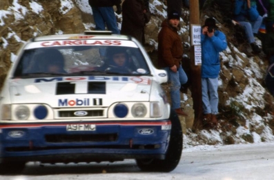 François Delecour - Daniel Grataloup
60º Rallye Automobile de Monte-Carlo 1992. Ford Sierra RS Cosworth 4x4 (A9 FMC). Clasificado 4º.

Del 23 al 29 de Enero, Monte-Carlo.
Superficie: asfalto - nieve.

El Rally tenia un total de 3317.61 km de los que 628.29 km divididos en 26 tramos eran especiales (1 de ellas fue cancelada SS23 Col de Turini 3 de 22,21 Km).

Tomaron la salida 141 equipos, finalizaron 76.@
Palabras clave: ;Ford;Sierra;Cosworth;Montecarlo;1992;nieve