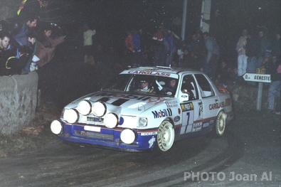 François Delecour - Daniel Grataloup
60º Rallye Automòbile de Monte-Carlo 1992. Ford Sierra RS Cosworth 4x4 (A9 FMC). Clasificado 4º.

Del 23 al 29 de Enero, Monte-Carlo.
Superficie: asfalto - nieve.

El Rally tenia un total de 3317.61 km de los que 628.29 km divididos en 26 tramos eran especiales (1 de ellas fue cancelada SS23 Col de Turini 3 de 22,21 Km).

Tomaron la salida 141 equipos, finalizaron 76.

© Joan Al
@
Palabras clave: ;Ford;Sierra;Cosworth;Montecarlo;1992