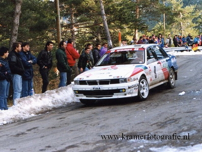 Timo Salonen - Voitto Silander
60º Rallye Automobile de Monte-Carlo 1992. Mitsubishi Galant VR-4 (J16 RAE). Clasificado 6º.

Del 23 al 29 de Enero, Monte-Carlo.
Superficie: asfalto - nieve.

El Rally tenia un total de 3317.61 km de los que 628.29 km divididos en 26 tramos eran especiales (1 de ellas fue cancelada SS23 Col de Turini 3 de 22,21 Km).

Tomaron la salida 141 equipos, finalizaron 76.@
