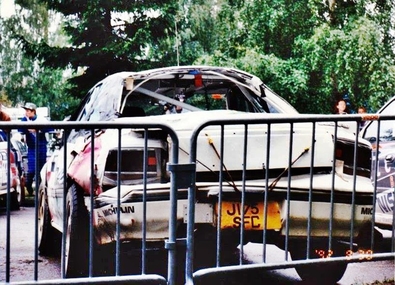 Colin McRae - Derek Ringer
42º 1000 Lakes Rally 1992. Subaru Legacy RS (JI 75 SFC). Clasificado 8º.
Subaru Rally Team Europe

Del 27 al 30 de Agosto, Laajavuori, Jyväskylä, Finlandia.
Superficie: tierra.

El Rally tenia un total de 1562.10 km de los que 524.82 km divididos en 37 tramos eran especiales.

Se inscribieron 132 equipos, tomaron la salida 127, finalizaron 61.@
Palabras clave: Subaru;Legacy;Finlandia;1992
