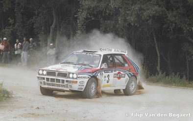 Didier Auriol - Bernard Occelli
28º Rallye de España - Catalunya - Costa Brava 1992. Lancia Delta HF Integrale (TO 13721T). Clasificado 10º.

Del 8 al 11 de Noviembre, Lloret de Mar, Girona, Catalunya, España.
Superficie: asfalto - tierra.

El Rally tenia un total de 1,505.08 Km de los que 519.65 Km divididos en 29 tramos eran especiales, (uno de ellos fue cancelado SS7).

Se inscribieron 79 equipos, tomaron la salida 74, finalizaron 31.

© Filip Van den Bogaert
@
Palabras clave: Didier_Auriol;Lancia;Delta;Integrale;Catalunya;1992;España;Spain