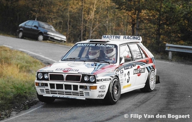 Didier Auriol - Bernard Occelli
28º Rallye de España - Catalunya - Costa Brava 1992. Lancia Delta HF Integrale (TO 13721T). Clasificado 10º.

Del 8 al 11 de Noviembre, Lloret de Mar, Girona, Catalunya, España.
Superficie: asfalto - tierra.

El Rally tenia un total de 1,505.08 Km de los que 519.65 Km divididos en 29 tramos eran especiales, (uno de ellos fue cancelado SS7).

Se inscribieron 79 equipos, tomaron la salida 74, finalizaron 31.

© Filip Van den Bogaert
@
Palabras clave: Didier_Auriol;Lancia;Delta;Integrale;Catalunya;1992;España;Spain
