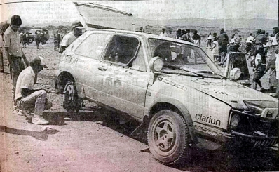 Giancarlo Ciaraldi - Peter Stone
40º Martini Safari Rally Kenya 1992. Volkswagen Golf Gti (KAA 111L). Clasificado 15º.

Del 27 de Marzo al 1 de Abril, Nairobi, Kenya, África.
Superficie: tierra.

El Rally tenia un total de 4387.84 km con 105 controles horarios.

Tomaron la salida 47 equipos, finalizaron 21.@
Palabras clave: Volkswagen;Golf;GTI;Safari;1992