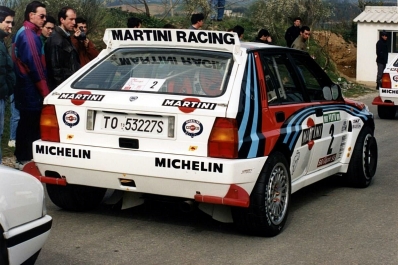Didier Auriol - Bernard Occelli
26º Rallye de Portugal - Vinho do Porto 1992. Lancia Delta HF Integrale (TO 53227S). Abandonó por motor en SS3 Montejunto de 9,50 Km.

Del 3 al 7 de Marzo, Portugal.
Superficie: tierra.

El Rally tenia un total de 2211.17 km de los que 577.38 km divididos en 40 tramos, eran especiales.

Se inscribieron 114 equipos, tomaron la salida 100, finalizaron 31.@
Palabras clave: Didier_Auriol;Lancia;Delta;Integrale;Portugal;1992
