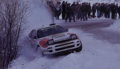 Armin Schwarz - Arne Hertz
60º Rallye Automobile de Monte-Carlo 1992. Toyota Celica Turbo 4WD -ST185- (K-AM 7462). Abandonó por accidente en SS18 Loda - Lucéram de 16.49 Km.

Del 23 al 29 de Enero, Monte-Carlo.
Superficie: asfalto - nieve.

El Rally tenia un total de 3317.61 km de los que 628.29 km divididos en 26 tramos eran especiales (1 de ellas fue cancelada SS23 Col de Turini 3  de 22,21 Km).

Tomaron la salida 141 equipos, finalizaron 76.@
Palabras clave: ;Toyota;Celica;Montecarlo;1992;nieve