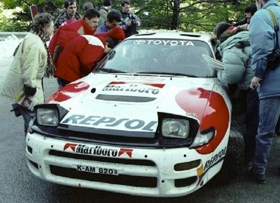 Markku Alén - Ilkka Kivimäki
60º Rallye Automobile de Monte-Carlo 1992. Toyota Celica Turbo 4WD -ST185- (K-AM 8202). Abandonó por accidente en SS4 Col de Perty de 27.37 Km.

Del 23 al 29 de Enero, Monte-Carlo.
Superficie: asfalto - nieve.

El Rally tenia un total de 3317.61 km de los que 628.29 km divididos en 26 tramos eran especiales (1 de ellas fue cancelada SS23 Col de Turini 3 de 22,21 Km).

Tomaron la salida 141 equipos, finalizaron 76.@
Palabras clave: Markku_Alen;Toyota_Celica;ST185;Montecarlo;1992