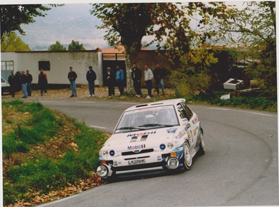 François Delecour - Daniel Grataloup
29º Rallye Catalunya - Costa Brava - Rallye de España 1993. Ford Escort RS Cosworth (L421 NHK). Clasificado 1º.

Del 1 al 4 de Noviembre, Lloret de Mar, Girona, Catalunya, España.
Superficie: asfalto.

El Rally tenia un total de 1750.85 km de los que 513.60 km divididos en 29 tramos eran especiales.

Se inscribieron 100 equipos, tomaron la salida 95, finalizaron 39.

© Joan Al
Tramo La Trona
@@
Palabras clave: ;Ford;Escort;Cosworth;Catalunya;Costa_Brava;1993;España;Spain