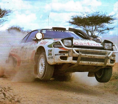 Markku Alén - Ilkka Kivimaki
41º Trust Bank Safari Rally 1993. Toyota Celica Turbo 4WD -ST185- (K-AM 52). Clasificado 2º.
Toyota Castrol Team

Del 8 al 12 de Abril, Nairobi, Kenya, Africa.
Superficie: tierra.

El Rally tenia un total de 2116.50 km con 79 controles horarios.

Tomaron la salida 44 equipos, finalizaron 17.@
Palabras clave: Markku_Alen;Toyota;Celica;Turbo;ST185;Safari;1993