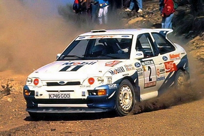 Massimo (Miki) Biaison - Tiziano Siviero
27º Rallye de Portugal - Vinho do Porto 1993. Ford Escort RS Cosworth (K746 GOO). Clasificado 2º.

Del 3 al 6 de Marzo, Portugal.
Superficie: asfalto - tierra.

El Rally tenia un total de 2164.91 km de los que 576.13 km divididos en 38 tramos eran especiales (una de ellas fue cancelada SS10 Caramulo de 14.08 Km).

Se inscribieron 90 equipos, tomaron la salida 84, finalizaron 32.@
Palabras clave: ;Tiziano_Siviero;Portugal;Ford;Escort;Cosworth;1993