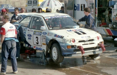 Massimo "Miki" Biasion - Tiziano Siviero
13º Rally YPF Argentina 1993. Ford Escort RS Cosworth. Clasificado 2º.
El Rally tenia un total de 1,836.26 km de los que 507.13 km divididos en 25 tramos eran especiales. 
Se inscribieron 86 equipos, tomaron la salida 86, finalizaron 30.@
Palabras clave: ;Tiziano_Siviero;Argentina;Ford;Escort;Cosworth;1993