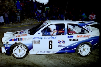 François Delecour - Daniel Grataloup
61º Rallye Automobile de Monte-Carlo 1993. Ford Escort RS Cosworth (K748 GOO). Clasificado 2º.

Del 21 al 27 de Enero, Monaco.
Superficie: asfalto - nieve.

El Rally tenia un total de 3086.00 km de los que 593.62 km divididos en 22 tramos, eran especiales.

Se inscribieron 182 equipos, tomaron la salida 167, finalizaron 86.

© Joan Al
SS Saint Nazaire Le Désert
@
Palabras clave: ;Cosworth;Ford;Escort;Montecarlo;1993