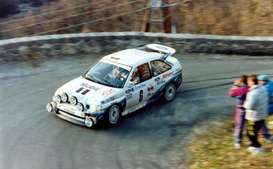 François Delecour - Daniel Grataloup
61º Rallye Automobile de Monte-Carlo 1993. Ford Escort RS Cosworth (K748 GOO). Clasificado 2º.

Del 21 al 27 de Enero, Monaco.
Superficie: asfalto - nieve.

El Rally tenia un total de 3086.00 km de los que 593.62 km divididos en 22 tramos, eran especiales.

Se inscribieron 182 equipos, tomaron la salida 167, finalizaron 86.@
Palabras clave: ;Cosworth;Ford;Escort;Montecarlo;1993