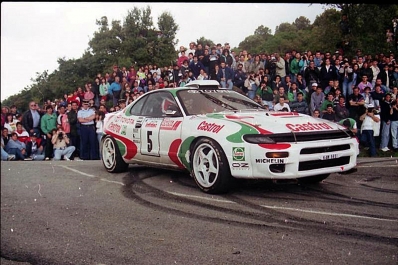 François Chatriot - Denis Giraudet
37º Tour de Corse - Rallye de France 1993. Toyota Celica Turbo 4WD -ST185- (K-AM 5951). Clasificado 3º.
Toyota Castrol Team

Del 1 al 5 de Mayo, Ajaccio, Córcega, Francia.
Superficie: asfalto.

El Rally tenia un total de 1,130.95 Km de los que 556.42 Km divididos en 24 tramos eran especiales.

Se inscribieron 92 equipos, tomaron la salida 85, finalizaron 44.@
Palabras clave: Toyota;Celica;ST185;Corse;Corcega;1993