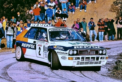 Carlos Sainz Cenamor - Lui­s Moya
37º Tour de Corse - Rallye de France 1993. Lancia Delta HF Integrale (TO 81821T). Clasificado 4º.

Del 1 al 5 de Mayo, Ajaccio, Córcega, Francia.
Superficie: asfalto.

El Rally tenia un total de 1,130.95 Km de los que 556.42 Km divididos en 24 tramos eran especiales.

Se inscribieron 92 equipos, tomaron la salida 85, finalizaron 44.@
Palabras clave: ;Luis_Moya;Lancia;Delta;Integrale;Corcega;1993;Corse