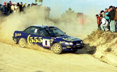 Markku Alén - Ilkka Kivimaki
27º Rallye de Portugal - Vinho do Porto 1993. Subaru Legacy RS (J555 SRT). Clasificado 4º.

Del 3 al 6 de Marzo, Portugal.
Superficie: asfalto - tierra.

El Rally tenia un total de 2164.91 km de los que 576.13 km divididos en 38 tramos eran especiales (una de ellas fue cancelada SS10 Caramulo de 14.08 Km).

Se inscribieron 90 equipos, tomaron la salida 84, finalizaron 32.@
Palabras clave: Markku_Alen;Subaru;Legacy;RS;Portugal;1993