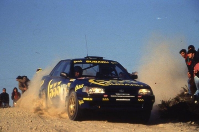 Markku Alén - Ilkka Kivimaki
27º Rallye de Portugal - Vinho do Porto 1993. Subaru Legacy RS (J555 SRT). Clasificado 4º.

Del 3 al 6 de Marzo, Portugal.
Superficie: asfalto - tierra.

El Rally tenia un total de 2164.91 km de los que 576.13 km divididos en 38 tramos eran especiales (una de ellas fue cancelada SS10 Caramulo de 14.08 Km).

Se inscribieron 90 equipos, tomaron la salida 84, finalizaron 32.@
Palabras clave: Markku_Alen;Subaru;Legacy;Portugal;1993