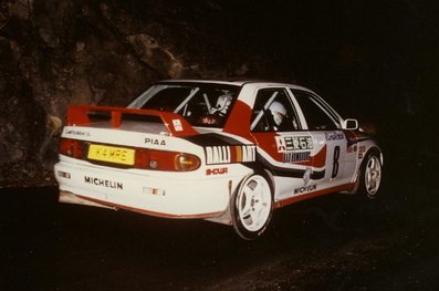 Kenneth Eriksson - Staffan Parmander
61º Rallye Automobile de Monte-Carlo 1993. Mitsubishi Lancer Evo I (K4 MRE). Clasificado 4º.

Del 21 al 27 de Enero, Monaco.
Superficie: asfalto - nieve.

El Rally tenia un total de 3086.00 km de los que 593.62 km divididos en 22 tramos, eran especiales.

Se inscribieron 182 equipos, tomaron la salida 167, finalizaron 86.@
Palabras clave: Kennteh_Eriksson;Mitsubishi;Lancer;Montecarlo;1993