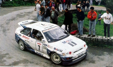 Massimo (Miki) Biasion - Tiziano Siviero
37º Tour de Corse - Rallye de France 1993. Ford Escort RS Cosworth (K831 HHJ). Clasificado 7º.
Ford Motor Co. Ltd.

Del 1 al 5 de Mayo, Ajaccio, Córcega, Francia.
Superficie: asfalto.

El Rally tenia un total de 1,130.95 Km de los que 556.42 Km divididos en 24 tramos eran especiales.

Se inscribieron 92 equipos, tomaron la salida 85, finalizaron 44.@
Palabras clave: Ford;Escort;Cosworth;RS;Corse;Corcega;1993