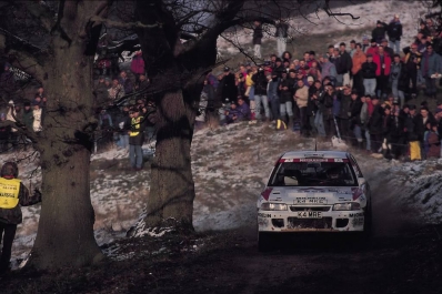 Armin Schwarz - Peter Thul
49º Network Q RAC Rally 1993. Mitsubishi Lancer Evo I (K4 MRE). Clasificado 8º.

Del 21 al 24 de Noviembre, Birmingham, Inglaterra.
Superficie: tierra - nieve.

El Rally tenia un total de 2628.12 km de los que 547.94 km divididos en 35 tramos eran especiales.

Se inscribieron 171 equipos, tomaron la salida 165, finalizaron 94.@
Palabras clave: ;Mitsubishi;Lancer;Gran_Bretaña;RAC_Rally;1993;Inglaterra