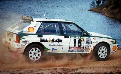 Jorge Bica - Joaquim Capelo
27º Rallye de Portugal - Vinho do Porto 1993. Lancia Delta HF Integrale (TO 53226S). Clasificado 8º.

Del 3 al 6 de Marzo, Portugal.
Superficie: asfalto - tierra.

El Rally tenia un total de 2164.91 km de los que 576.13 km divididos en 38 tramos eran especiales (una de ellas fue cancelada SS10 Caramulo de 14.08 Km).

Se inscribieron 90 equipos, tomaron la salida 84, finalizaron 32.@
Palabras clave: ;Lancia;Delta;Integrale;Portugal;1993