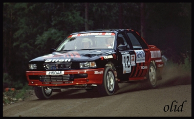 Lasse Lampi - Pentti Kuukkala
43º 1000 Lakes Rally 1993. Mitsubishi Galant VR-4 (J16RAE). Clasificado 8º.

Del 27 al 29 de Agosto, Jyväskylä, Finlandia.
Superficie: tierra.

El Rally tenia un total de 1555.92 km de los que 507.69 km divididos en 35 tramos eran especiales.

Se inscribieron 116 equipos, tomaron la salida 113, finalizaron 61.@
Palabras clave: ;Pentti_Kuukkala;Mitsubishi;Galant;VR-4;Finlandia;1993