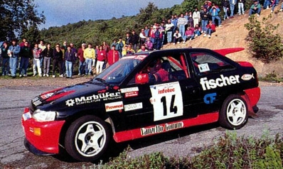 Giovanni Manfrinato - Claudio Condotta
37º Tour de Corse - Rallye de France 1993. Ford Escort RS Cosworth (BS-E52041). Abandonó por junta de culata en SS14 Corte - Taverna de 26,86 Km.

Del 1 al 5 de Mayo, Ajaccio, Córcega, Francia.
Superficie: asfalto.

El Rally tenia un total de 1,130.95 Km de los que 556.42 Km divididos en 24 tramos eran especiales.

Se inscribieron 92 equipos, tomaron la salida 85, finalizaron 44.@
Palabras clave: Ford;Escort;Cosworth;Corse;Corcega;1993