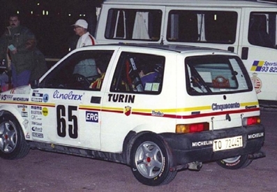 Antonio Viale - Andrea Tumaini
61º Rallye Automobile de Monte-Carlo 1993. Fiat Cinquecento (TO 72445T). Clasificado 55º.

Del 21 al 27 de Enero, Monaco.
Superficie: asfalto - nieve.

El Rally tenia un total de 3086.00 km de los que 593.62 km divididos en 22 tramos, eran especiales.

Se inscribieron 182 equipos, tomaron la salida 167, finalizaron 86.@
Palabras clave: Fiat;Cinquecento;Montecarlo;1993