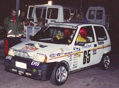 Antonio Viale - Andrea Tumaini
61º Rallye Automobile de Monte-Carlo 1993. Fiat Cinquecento (TO 72445T). Clasificado 55º.

Del 21 al 27 de Enero, Monaco.
Superficie: asfalto - nieve.

El Rally tenia un total de 3086.00 km de los que 593.62 km divididos en 22 tramos, eran especiales.

Se inscribieron 182 equipos, tomaron la salida 167, finalizaron 86.@
Palabras clave: Fiat;Cinquecento;Montecarlo;1993