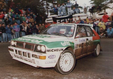 Andréa Aghini - Sauro Farnocchia
61º Rallye Automobile de Monte-Carlo 1993. Lancia Delta HF Integrale (TO 28473T).
Abandonó por accidente en SS11 Rosans - Col de la Saulce de 30.38 Km.

Del 21 al 27 de Enero, Monaco.
Superficie: asfalto - nieve.

El Rally tenia un total de 3086.00 km de los que 593.62 km divididos en 22 tramos, eran especiales.

Se inscribieron 182 equipos, tomaron la salida 167, finalizaron 86.@
Palabras clave: ;Integrale;Lancia;Delta;Montecarlo;1993