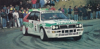 Andrea Aghini - Sauro Farnocchia
37º Tour de Corse - Rallye de France 1993. Lancia Delta HF Integrale (TO 13718T). Abandonó por la suspensión del coche después de una salida de pista en SS13 Muracciole - Les Caselles de 21 Km.

Del 1 al 5 de Mayo, Ajaccio, Córcega, Francia.
Superficie: asfalto.

El Rally tenia un total de 1,130.95 Km de los que 556.42 Km divididos en 24 tramos eran especiales.

Se inscribieron 92 equipos, tomaron la salida 85, finalizaron 44.@
Palabras clave: ;Lancia;Delta;Integrale;Corcega;1993;Corse
