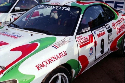 Yves Loubet - Didier Breton
37º Tour de Corse - Rallye de France 1993. Toyota Celica Turbo 4WD -ST185- (K-AM 5362). Abandonó por accidente en SS12 Tasso - Ghisoni de 39.52 km.
Toyota Castrol Team

Del 1 al 5 de Mayo, Ajaccio, Córcega, Francia.
Superficie: asfalto.

El Rally tenia un total de 1,130.95 Km de los que 556.42 Km divididos en 24 tramos eran especiales.

Se inscribieron 92 equipos, tomaron la salida 85, finalizaron 44.@
Palabras clave: Yves_Loubet;Toyota;Celica;ST185;Corse;Corcega;1993