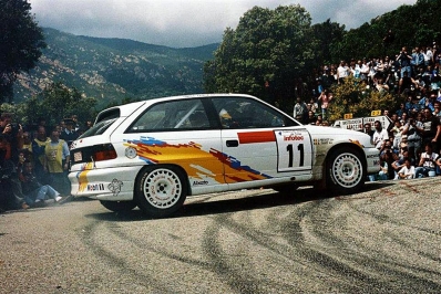 Bruno Thiry - Stephane Prevot
37º Tour de Corse - Rallye de France 1993. Opel Astra GSi 16V (CAE 167). Abandonó por los frenos en SS7 Bicchisano - Pila Canale de 14.47 km.

Del 1 al 5 de Mayo, Ajaccio, Córcega, Francia.
Superficie: asfalto.

El Rally tenia un total de 1,130.95 Km de los que 556.42 Km divididos en 24 tramos eran especiales.

Se inscribieron 92 equipos, tomaron la salida 85, finalizaron 44.@
Palabras clave: Bruno_Thiry;Opel;Astra;GSi;Corse;Corcega;1993