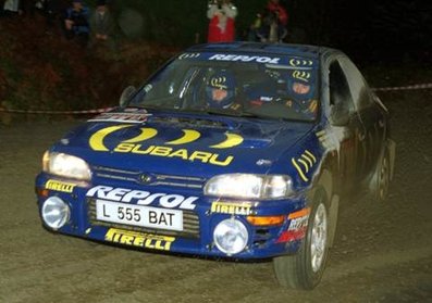 Colin McRae - Derek Ringer
50º Network Q RAC Rally 1994. Subaru Impreza 555 (L 555 BAT). Clasificado 1º.

Del 20 al 23 de Noviembre, Chester, Cheshire, Inglaterra.
Superficie: tierra.

El Rally tenia un total de 2366.58 Km de los que 520.66 km divididos en 29 tramos, eran especiales.

Se inscribieron 178 equipos, tomaron la salida 178, finalizaron 97.@
Palabras clave: Colin_McRae;Derek_Ringer;Subaru;Impreza;Gran_Bretaña;RAC_Rally;1994;Inglaterra