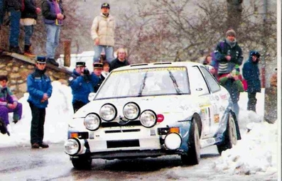 Massimo (Miki) Biasion - Tiziano Siviero
62º Rallye Automobile de Monte-Carlo 1994. Ford Escort RS Cosworth (L731 ONO). Clasificado 4º.

Del 22 al 27 de Enero, Monte-Carlo.
Superficie: asfalto - nieve.

El Rally tenia un total de 3058.00 km de los que 588.43 km divididos en 22 tramos eran especiales.

Se inscribieron 195 equipos, tomaron la salida 186, finalizaron 94.@
Palabras clave: Miki_Biasion;Tiziano_Siviero;Ford;Escort;Cosworth;Montecarlo;1994