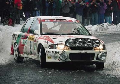 Kenneth Eriksson - Staffan Parmander
62º Rallye Automobile de Monte-Carlo 1994. Mitsubishi Lancer Evo I (L4 MRE). Clasificado 5º.

Del 22 al 27 de Enero, Monte-Carlo.
Superficie: asfalto - nieve.

El Rally tenia un total de 3058.00 km de los que 588.43 km divididos en 22 tramos eran especiales.

Se inscribieron 195 equipos, tomaron la salida 186, finalizaron 94.@
Palabras clave: Kenneth_Eriksson;Staffan_Parmander;Mitsubishi;Lancer;RS;Montecarlo;1994