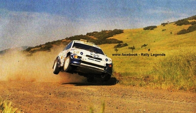 Malcolm Wilson - Bryan Thomas
41º Acropolis Rally 1994. Ford Escort RS Cosworth (L125 PAR). Clasificado 6º.

Del 29 al 31 de Mayo, Grecia.
Superficie: tierra. 

El Rally tenia un total de 1,448.40 Km de los que 503.53 Km divididos en 33 tramos, eran especiales.

Se inscribieron 88 equipos, tomaron la salida 88, finalizaron 36.@
Palabras clave: Acropolis;Grecia;Ford;Escort;Cosworth;1994