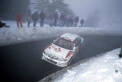 Armin Schwarz - Klaus Wicha
62º Rallye Automobile de Monte-Carlo 1994. Mitsubishi Lancer Evo I (L5 MRE). Clasificado 7º.

Del 22 al 27 de Enero, Monte-Carlo.
Superficie: asfalto - nieve.

El Rally tenia un total de 3058.00 km de los que 588.43 km divididos en 22 tramos eran especiales.

Se inscribieron 195 equipos, tomaron la salida 186, finalizaron 94.@
Palabras clave: ;Mitsubishi;Lancer;Montecarlo;1994