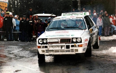 Michele Gregis - Massimo Chiapponi
62º Rallye Automobile de Monte-Carlo 1994. Lancia Delta Integrale. Clasificado 14º.

Del 22 al 27 de Enero, Monte-Carlo.
Superficie: asfalto - nieve.

El Rally tenia un total de 3058.00 km de los que 588.43 km divididos en 22 tramos eran especiales.

Se inscribieron 195 equipos, tomaron la salida 186, finalizaron 94.@
Palabras clave: Lancia;Delta;Integrale;Montecarlo;1994