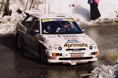 François Delecour - Cathy François
63º Rallye Automobile de Monte-Carlo 1995. Ford Escort RS Cosworth (M511 WJN). Clasificado 2º.

Del 21 al 26 de Enero, Monte-Carlo.
Superficie: asfalto - nieve.

El Rally tenia un total de 2607.00 km de los que 546.80 km divididos en 21 tramos eran especiales.

Se inscribieron 207 equipos, tomaron la salida 204, finalizaron 83.@
Palabras clave: ;Ford;Escort;Cosworth;Montecarlo;1995