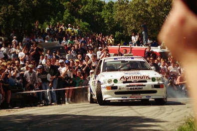 Patrick Bernardini - Jean-Marc Andrié
39º Tour de Corse - Rallye de France 1995. Ford Escort RS Cosworth (LTZ-540). Clasificado 7º.

Del 3 al 5 de Mayo, Ajaccio, Córcega, Francia.
Superficie:asfalto.

El Rally tenia un total de 1234.04 km de los que 481.17 km divididos en 22 tramos eran especiales.

Se inscribieron 94 equipos, tomaron la salida 91, finalizaron 44.@
Palabras clave: Patrick_Bernardini;Ford;Escort;RS;Cosworth;Corcega;Corse;1995